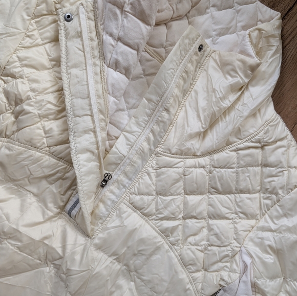 Lululemon down jacket SKU1084 - Picture 3 of 9